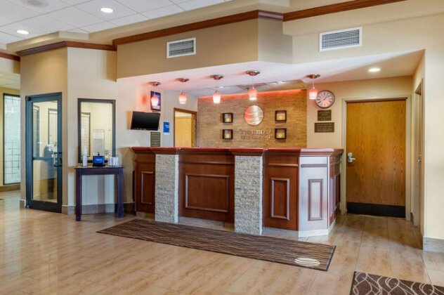 Comfort Inn & Suites Kenosha - Photo3