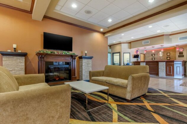 Comfort Inn & Suites Kenosha - Photo4