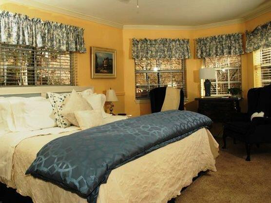 Kern River Inn Bed & Breakfast - Photo2