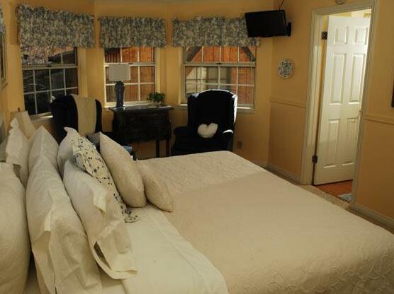 Kern River Inn Bed & Breakfast - Photo4