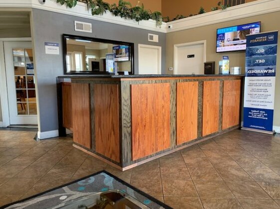 Best Western Kettleman City Inn & Suites - Photo2