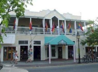 New Orleans House - Gay Male-Only Guesthouse