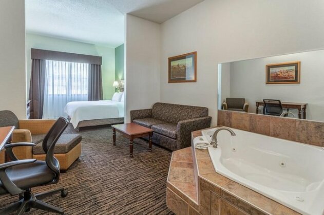 Holiday Inn Express & Suites Mt Rushmore - Photo5