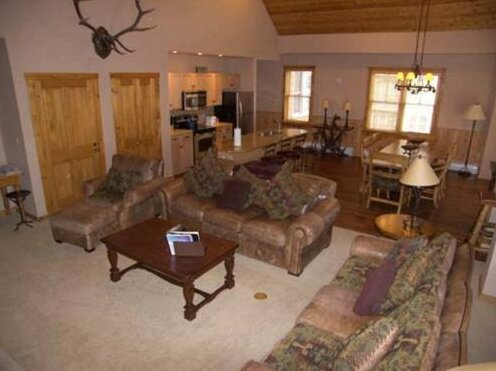 RedAwning Buffalo Lodge - Photo3