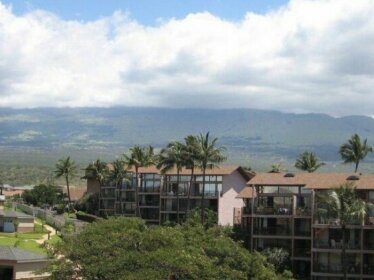 Kamaole Beach Royale 305 1 Br condo by RedAwning