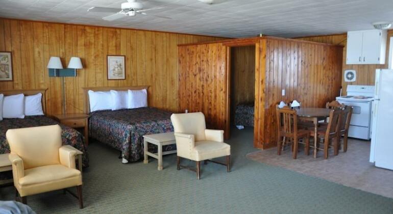 Outer Banks Motor Lodge - Photo2