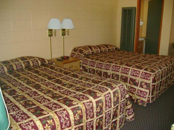 Fireside Inn - Photo4