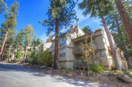 Townhouse in Center of Tahoe's North Shore