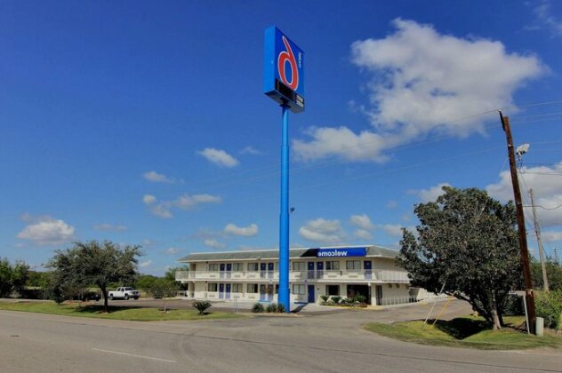 Motel 6 Kingsville - Photo4