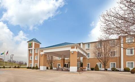 University Inn and Suites Kirksville - Photo2