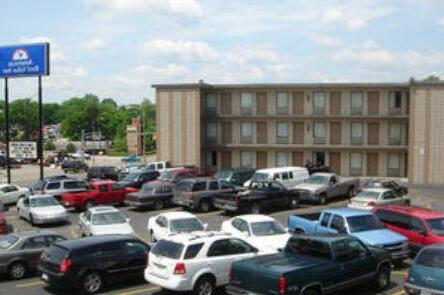 Americas Best Value Inn - Knoxville Chilhowie - Photo2
