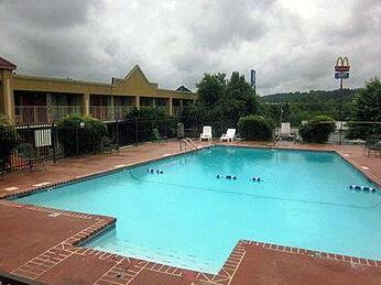 Ameristay Inn & Suites Knoxville - Photo2