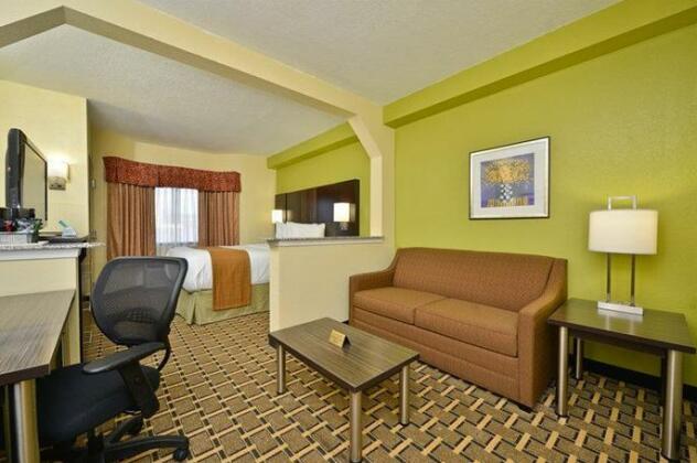 Best Western Knoxville Suites - Downtown - Photo3