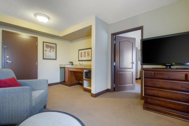 Four Points by Sheraton Knoxville Cumberland House Hotel - Photo4