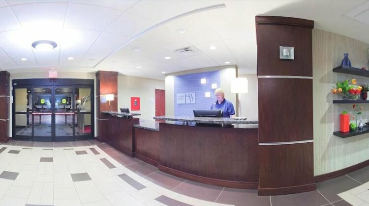 Holiday Inn Express Hotel & Suites Knoxville-Farragut - Photo3