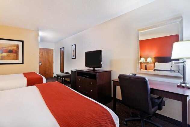 Holiday Inn Express Hotel & Suites Knoxville-North-I-75 Exit 112 - Photo5