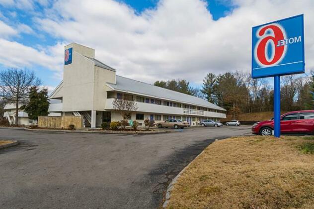 Motel 6 Knoxville North - Photo2