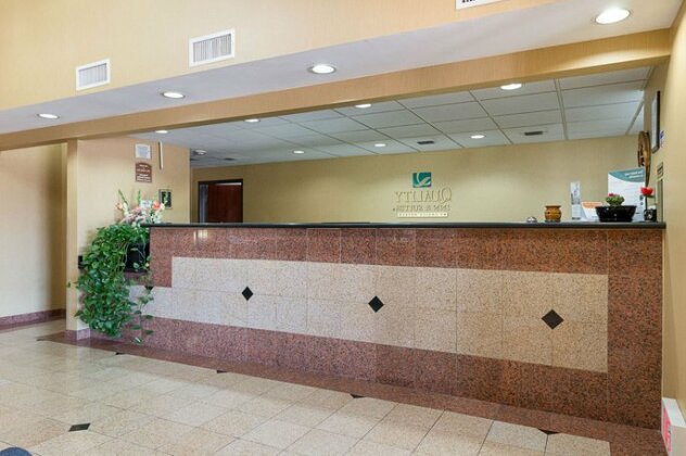 Quality Inn and Suites - Photo4