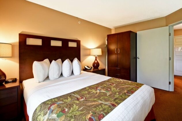 GrandStay Hotel & Suites - Photo5