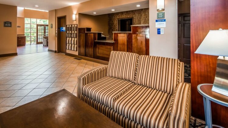 Best Western Plus The Inn & Suites at the Falls - Photo3