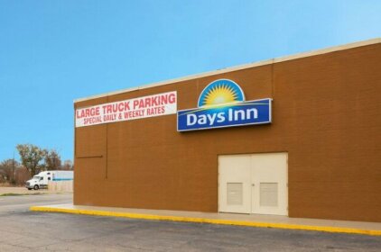 Days Inn by Wyndham Lafayette/University