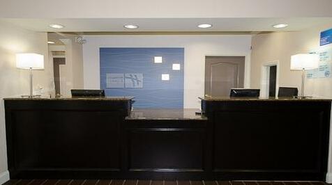 Holiday Inn Express Hotel & Suites Lagrange I-85 - Photo4