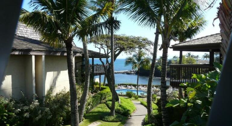 Oceanfront Napili Point Condo B 26 by RedAwning - Photo2