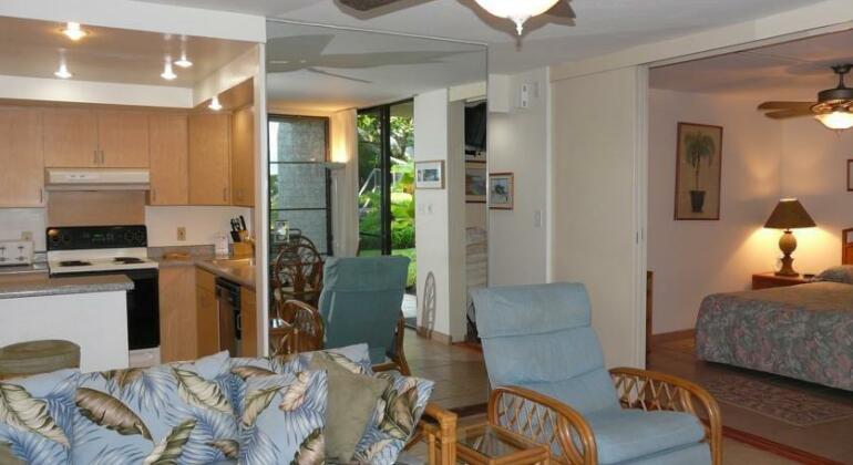 Oceanfront Napili Point Condo B 26 by RedAwning - Photo4