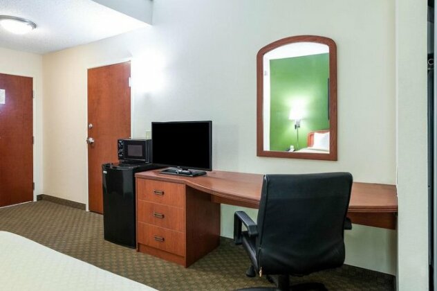 Quality Inn & Suites Lake Charles - Photo4