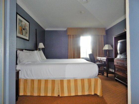 Richmond Suites Hotel - Photo5