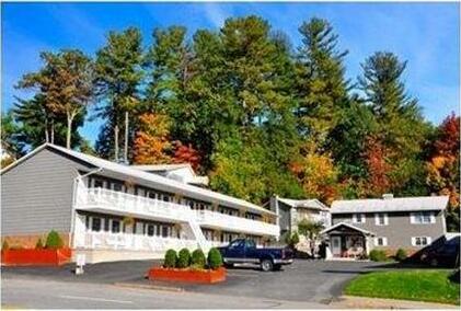 Americas Best Value Inn & Suites Lake George - Photo2