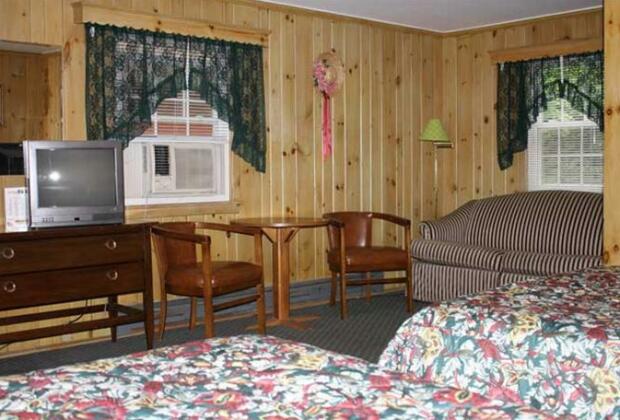 Seven Dwarfs Motel & Cabins - Photo4