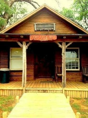 Lone Oak Ranch & Retreat