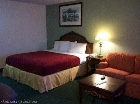 America's Best Inn & Suites-Lakeland - Photo3