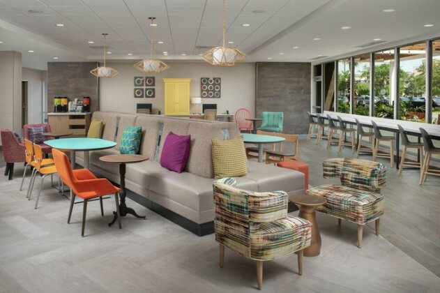 Home2 Suites By Hilton Lakeland - Photo3