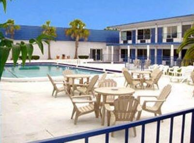 Regal Grand Inn & Suites Lakeland Florida - Photo2