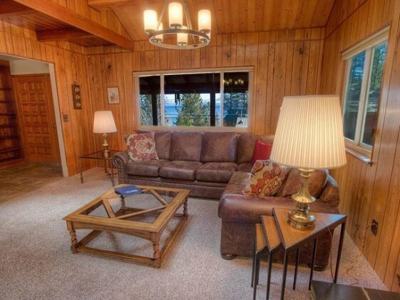 Very Comfortable 4 Tahoe Retreat 4 Br home by RedAwning - Photo4