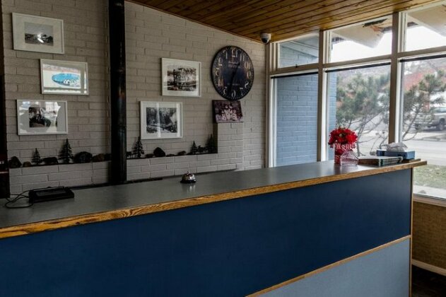 Lakeview Lodge Motel - Photo3