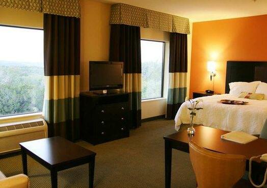 Hampton Inn and Suites Austin - Lakeway - Photo3