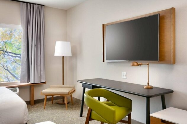 Fairfield Inn & Suites by Marriott Denver West/Federal Center - Photo3