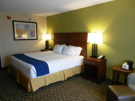 Holiday Inn Express Hotel & Suites Lancaster - Photo5