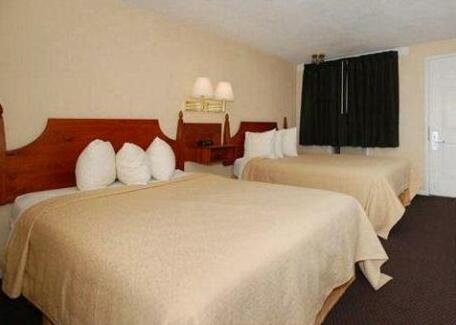Quality Inn & Suites Lancaster Pennsylvania - Photo3