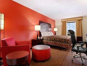 Ramada Hotel Lancaster Pennsylvania - Photo3