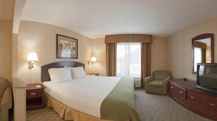 Holiday Inn Express & Suites Lansing-Leavenworth - Photo5