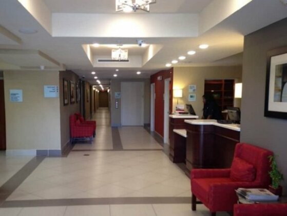 Holiday Inn Express & Suites Lantana - Photo5