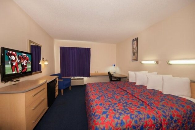 Red Roof Inn Laredo - I-83 South - Photo3