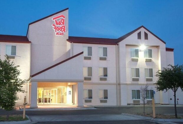 Red Roof Inn Laredo - I-83 South - Photo5