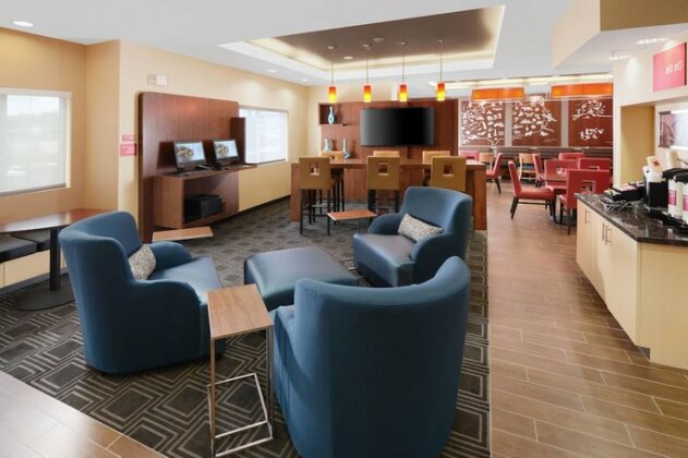 TownePlace Suites by Marriott Laredo - Photo3