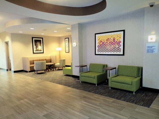 Holiday Inn Express Hotel & Suites Largo-Clearwater - Photo4