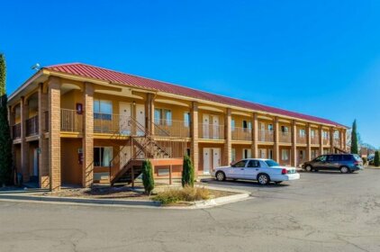 Americas Best Value Inn & Suites-Las Cruces I-10 Exit 140